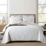 White Bedspread With 2 pcs Pillow Cover  015